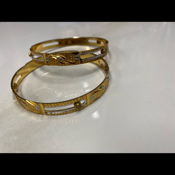 Bangles - Picture 2 of 5